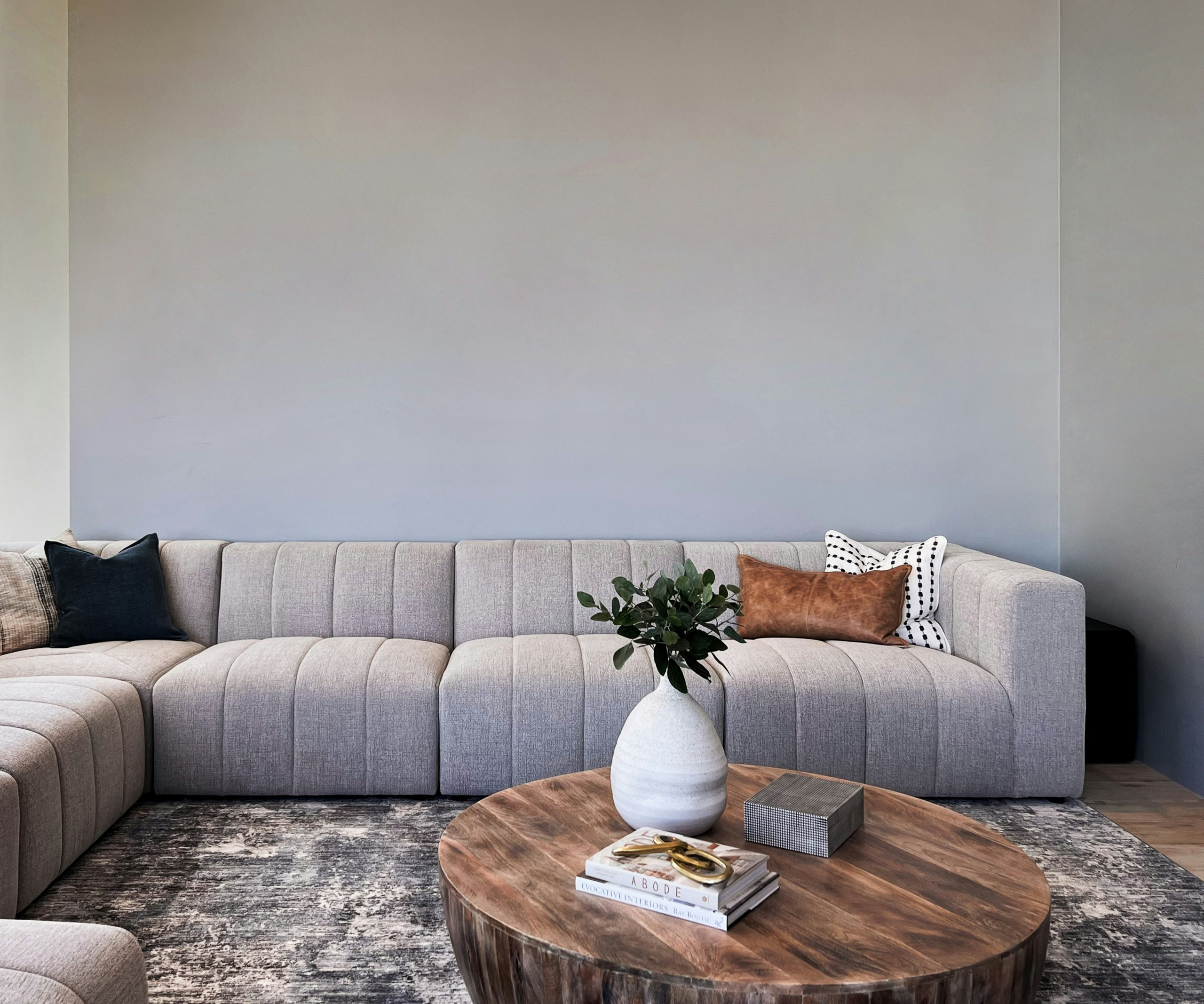 cleaning contact form -Our Airbnb cleaning service is designed to give every guest a spotless first impression. We know how important great reviews are, so our reliable team focuses on detail and fast turnarounds to ensure your property is always fresh, welcoming, and guest-ready.